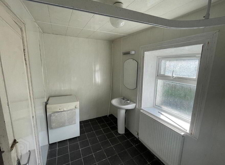 3 Castle Row, Main Street, Dungloe, F94ET65