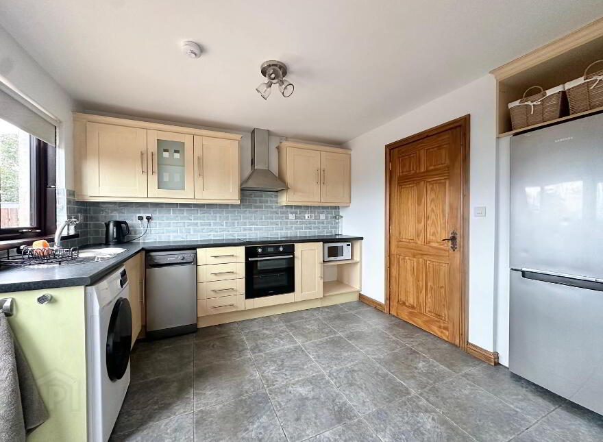 48 Mansefield Heights, Portglenone, BT44 8JR