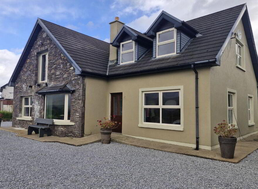 Gearha, Sneem, V93RK16