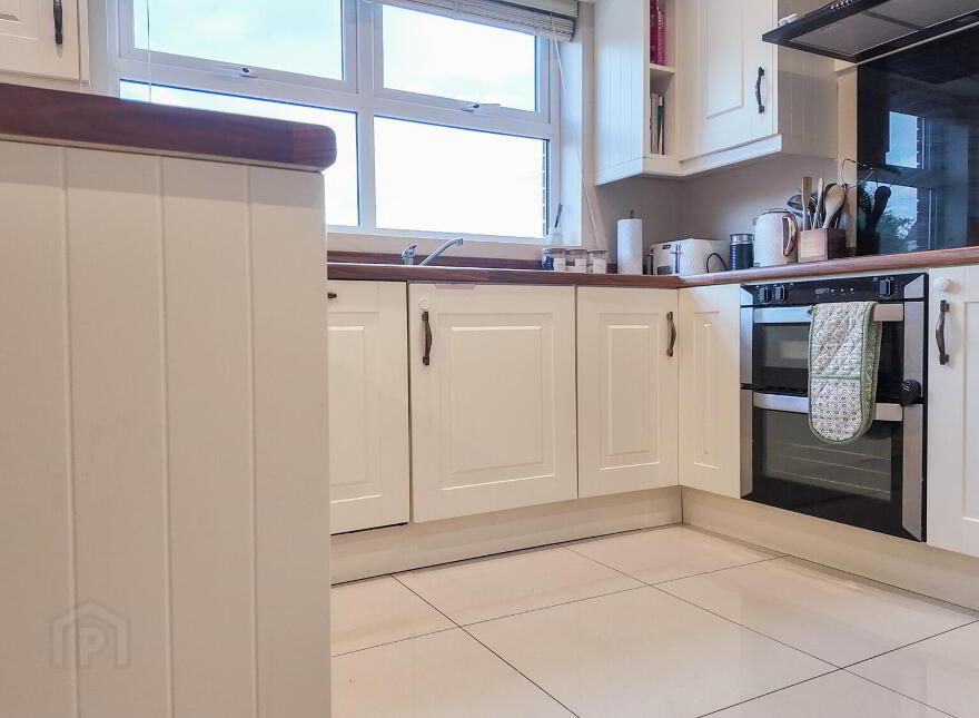 14 Lis Ard Court, Newry, BT35 8WS