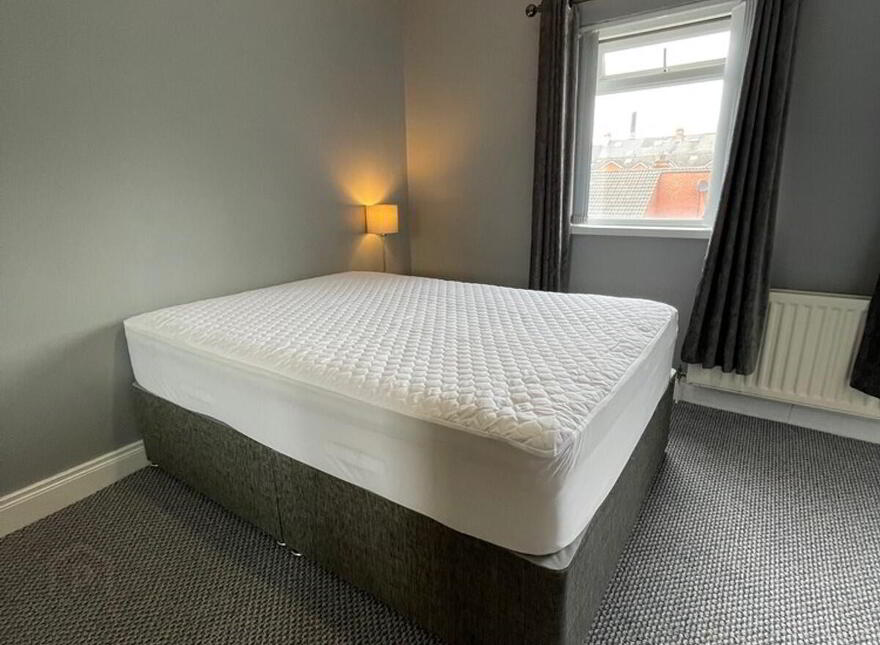 Apt 2 35, 22 Eglantine Avenue, Belfast, BT9 6DX