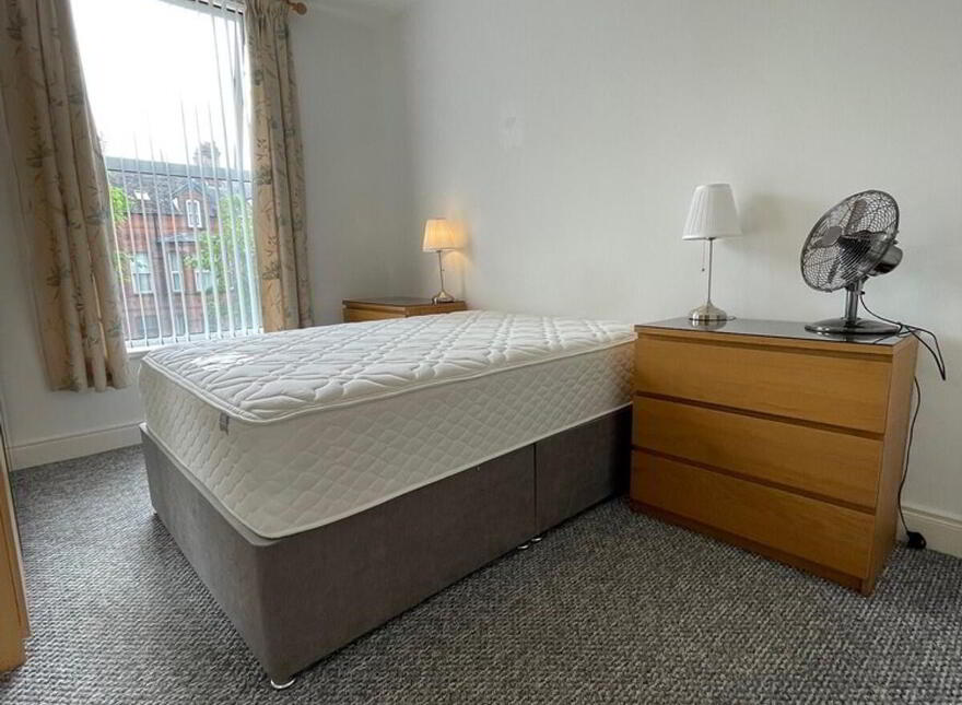 Apt 2 35, 22 Eglantine Avenue, Belfast, BT9 6DX