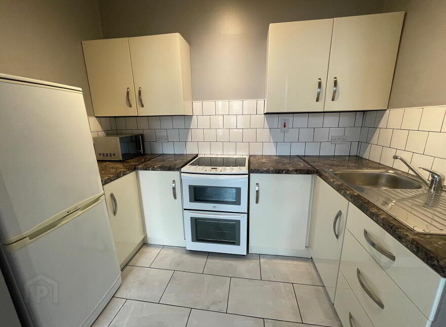 Apt 2 35, 22 Eglantine Avenue, Belfast, BT9 6DX