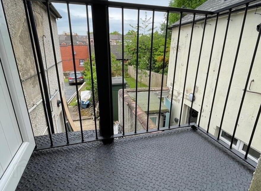 Apt 2 35, 22 Eglantine Avenue, Belfast, BT9 6DX