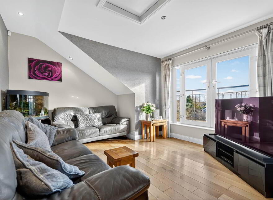 8 Baronscourt Manor, Carryduff, Belfast, BT8 8FF