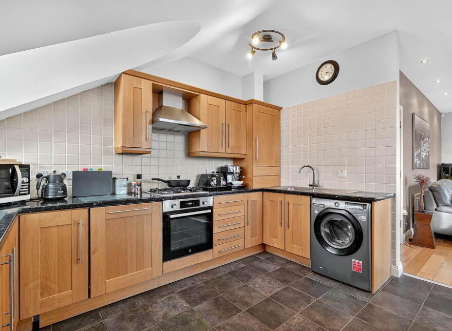 8 Baronscourt Manor, Carryduff, Belfast, BT8 8FF