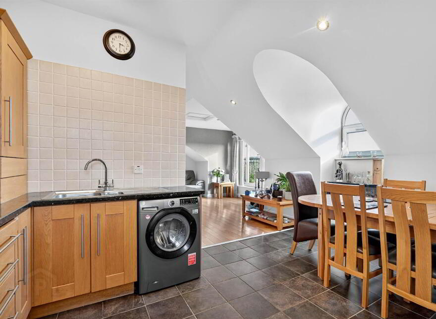 8 Baronscourt Manor, Carryduff, Belfast, BT8 8FF