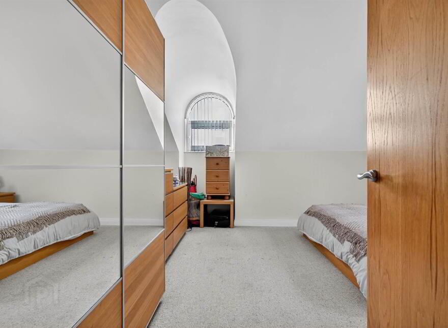 8 Baronscourt Manor, Carryduff, Belfast, BT8 8FF