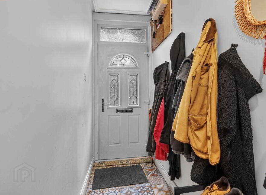 5 Belvoir Park, Lisburn, BT28 1TZ