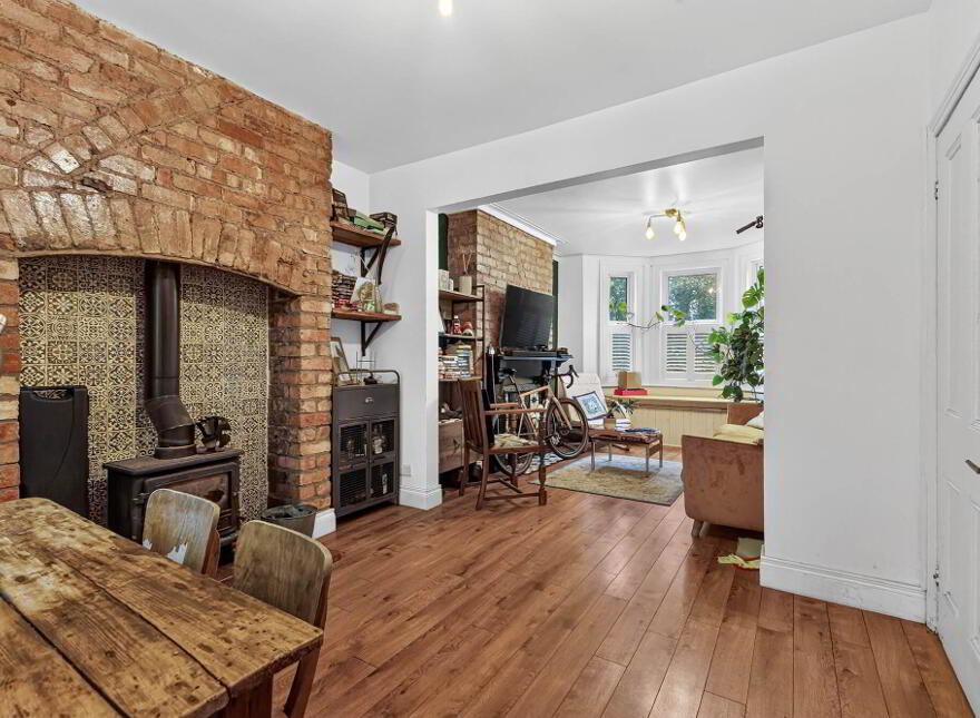 5 Belvoir Park, Lisburn, BT28 1TZ