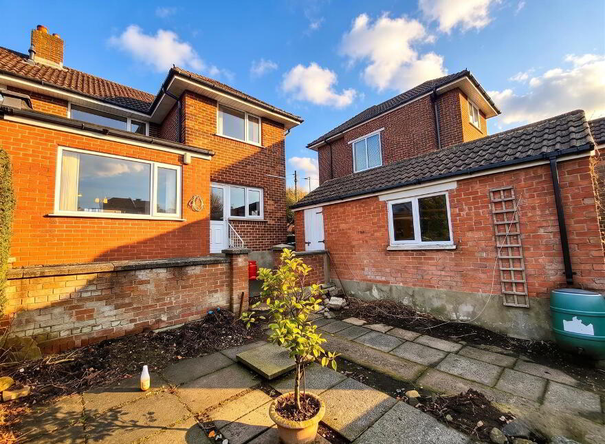 74 Duncoole Park, Belfast, BT14 8JT