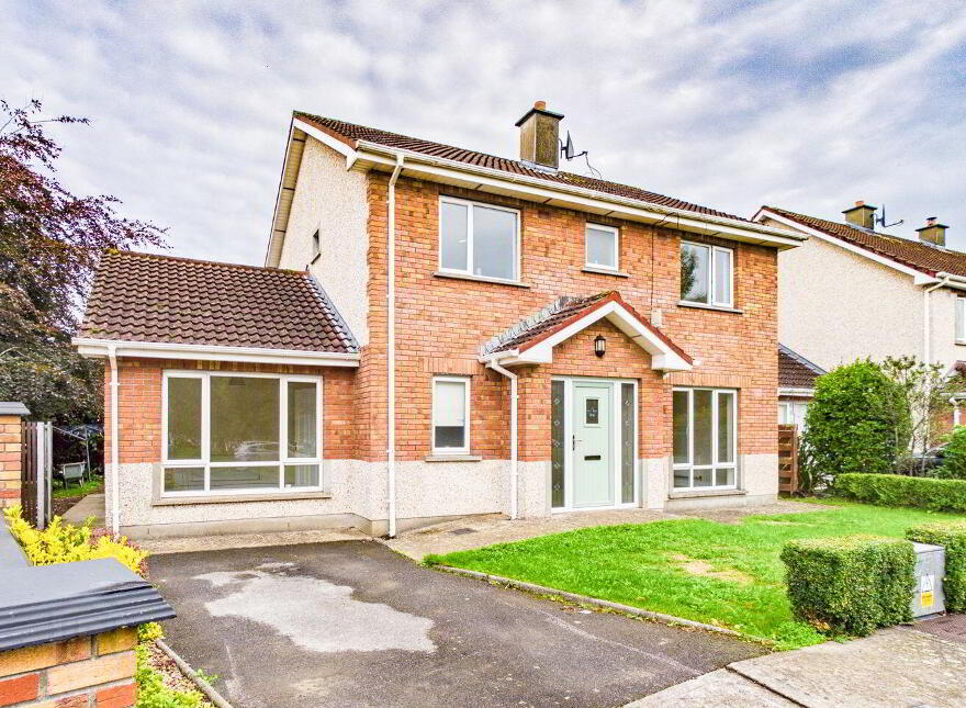 18 Hazelwood, Dublin Road, Thurles, E41W2T6