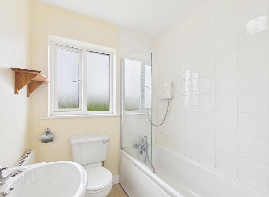 18 Hazelwood, Dublin Road, Thurles, E41W2T6