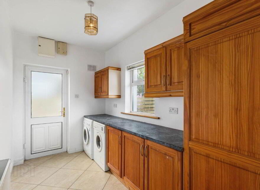 6 Beechwood Park, Tinahely, Y14YR61