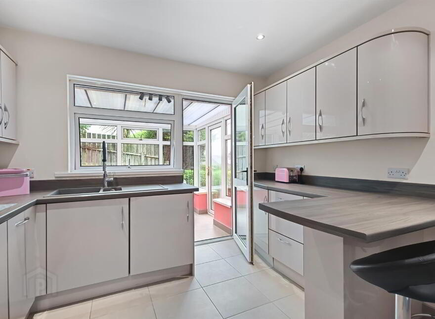 18 Glenmount Park, Newtownards, BT23 4QL