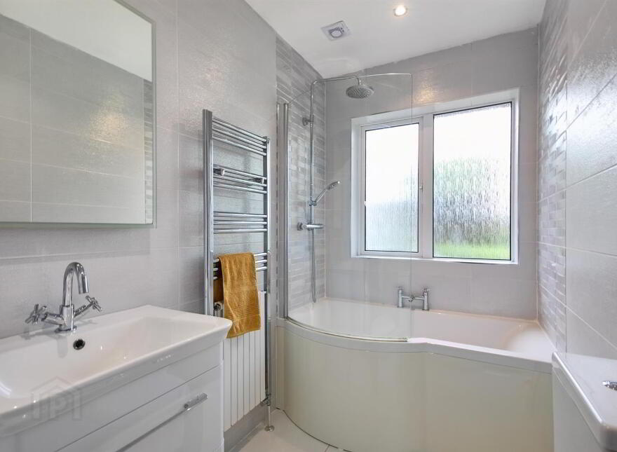 18 Glenmount Park, Newtownards, BT23 4QL