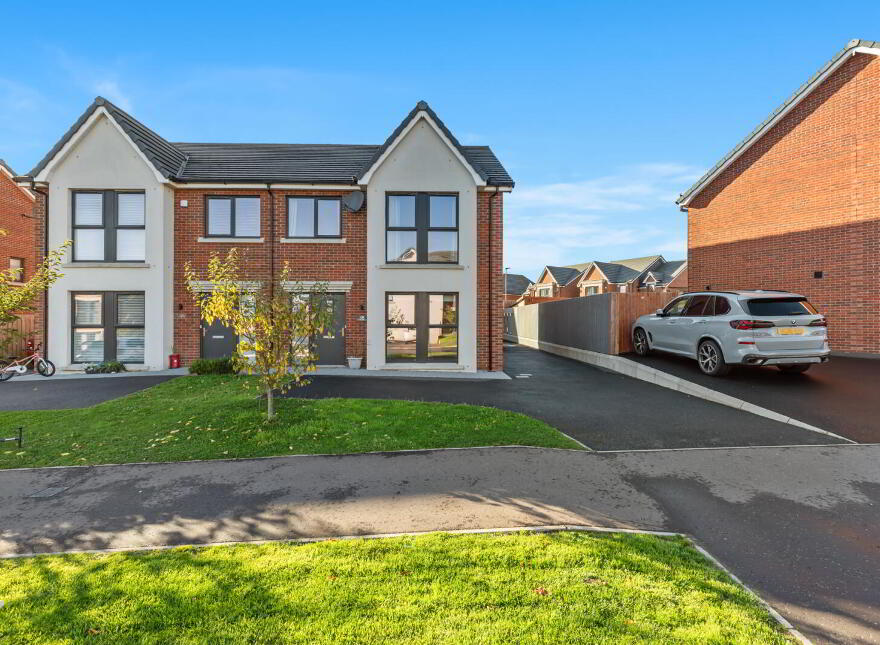 38 Baronsgrange Road, Carryduff, Belfast, BT8 8GL