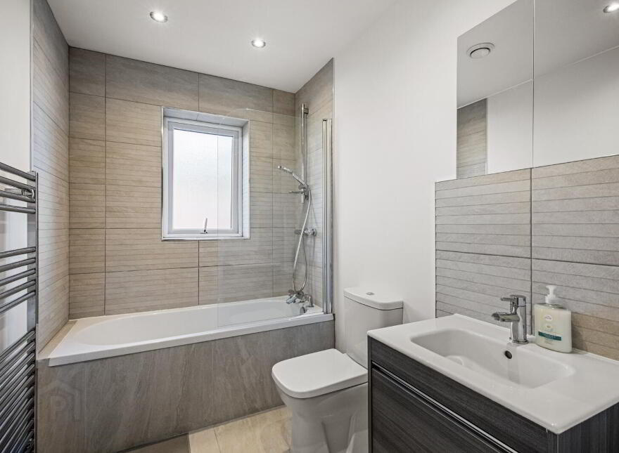38 Baronsgrange Road, Carryduff, Belfast, BT8 8GL
