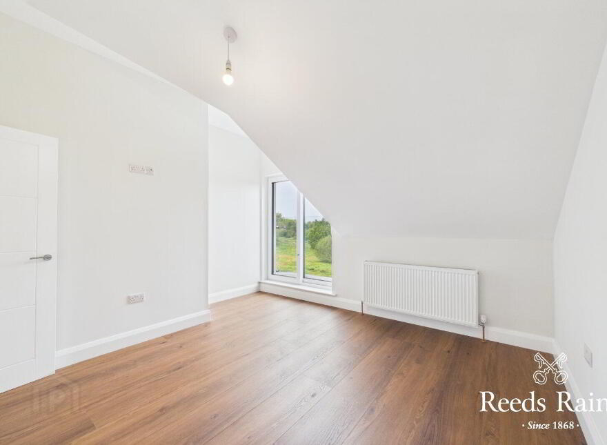 Apt 9, 132 Hillsborough Road, Lisburn, BT27 5QY