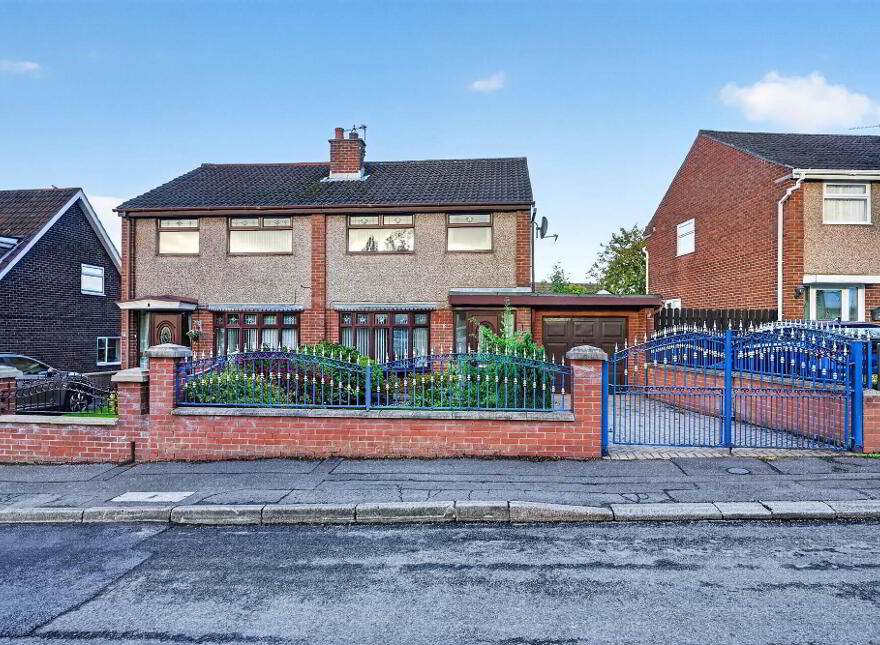 8 Orchardville Gardens, Finaghy, Belfast, BT10 0JX