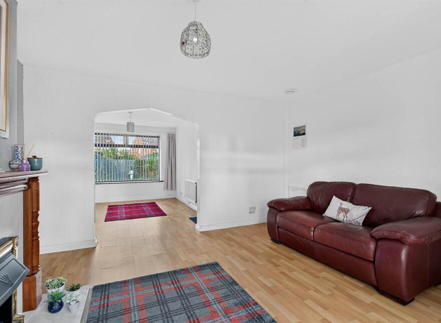 8 Orchardville Gardens, Finaghy, Belfast, BT10 0JX