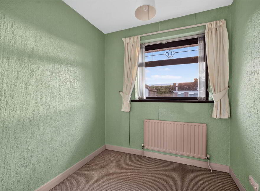 8 Orchardville Gardens, Finaghy, Belfast, BT10 0JX
