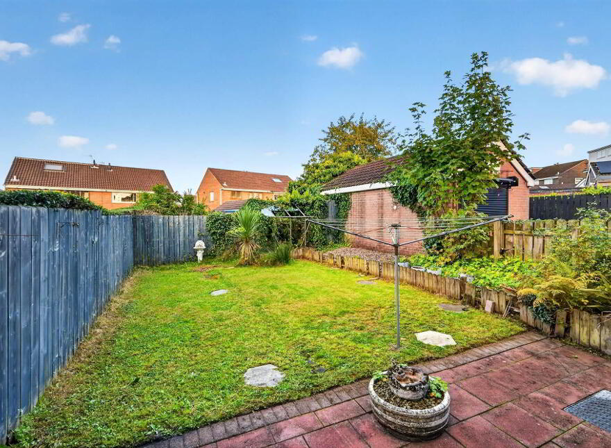 8 Orchardville Gardens, Finaghy, Belfast, BT10 0JX
