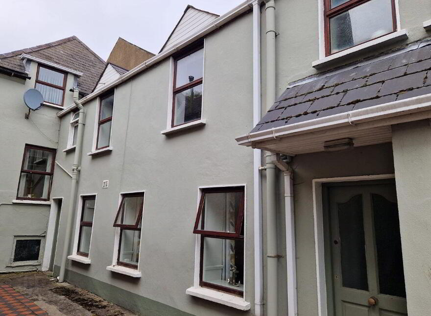 Apartment 1 3 Roden Place, Dundalk, A91DC86 photo
