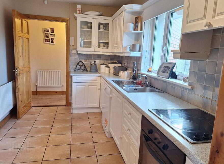 2 Moreno, Athlone, N37FP66