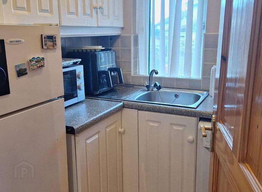 2 Moreno, Athlone, N37FP66