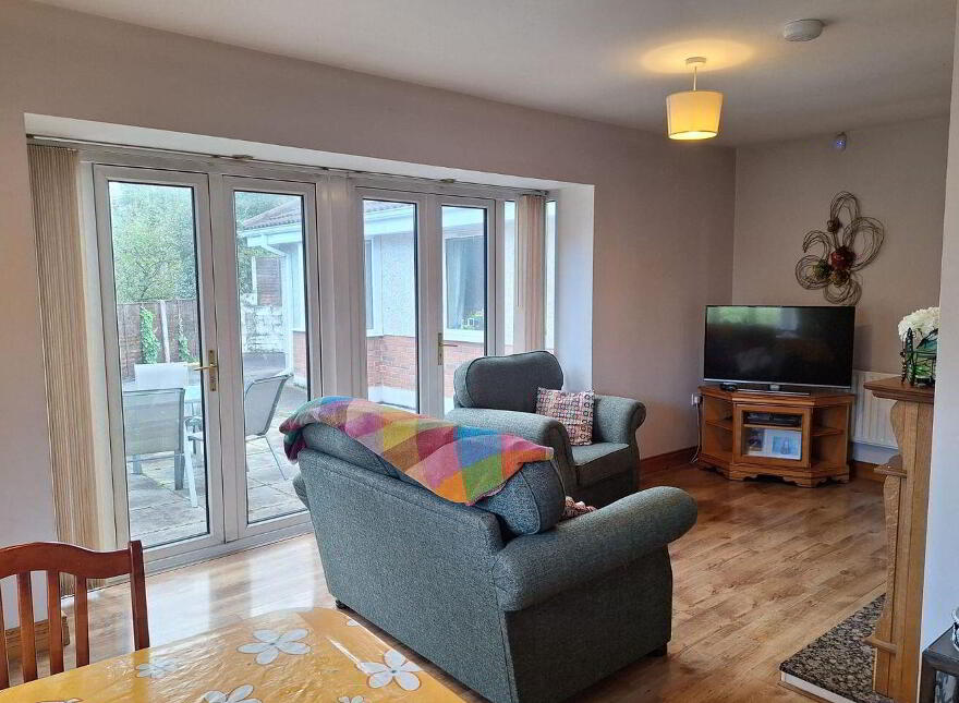 2 Moreno, Athlone, N37FP66