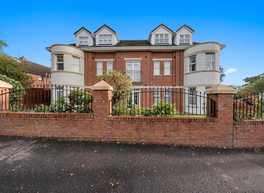 Apt 6 Kinlough House, 2a Stockmans Avenue, Andersonstown, Belfast, BT11 9AS