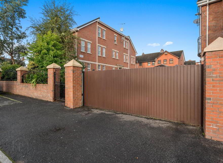 Apt 6 Kinlough House, 2a Stockmans Avenue, Andersonstown, Belfast, BT11 9AS