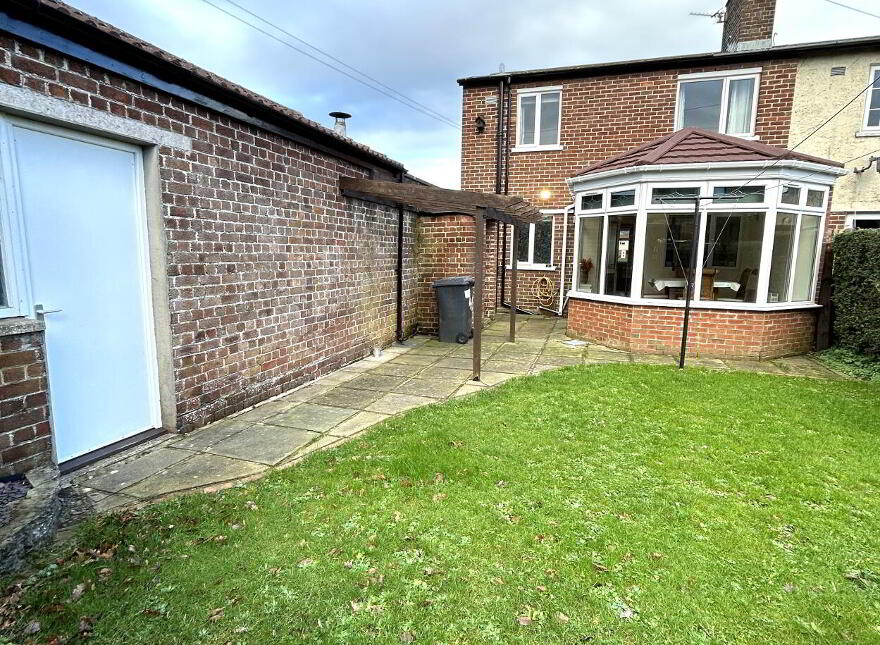 46 Thornhill Parade, Stormont, Belfast, BT5 7AU