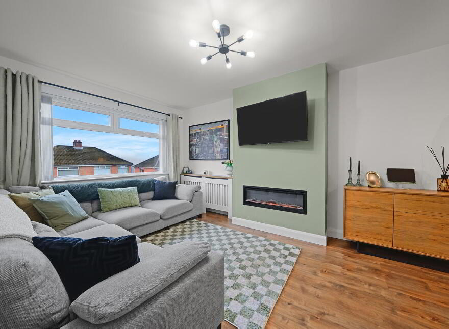 28 Castlemore Avenue, Belfast, BT6 9RF