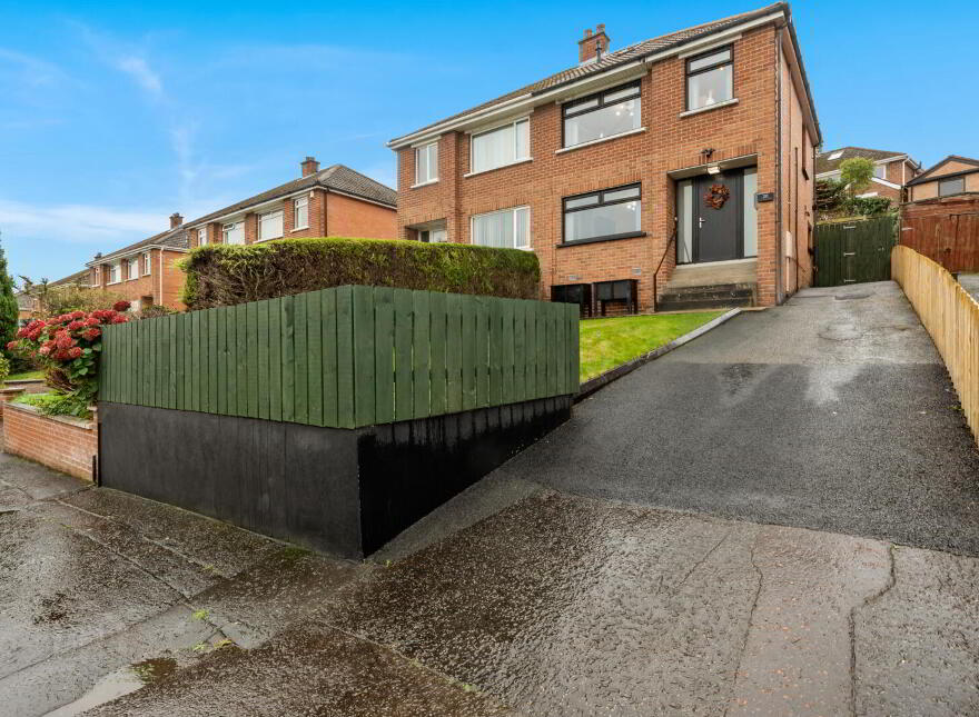 28 Castlemore Avenue, Belfast, BT6 9RF