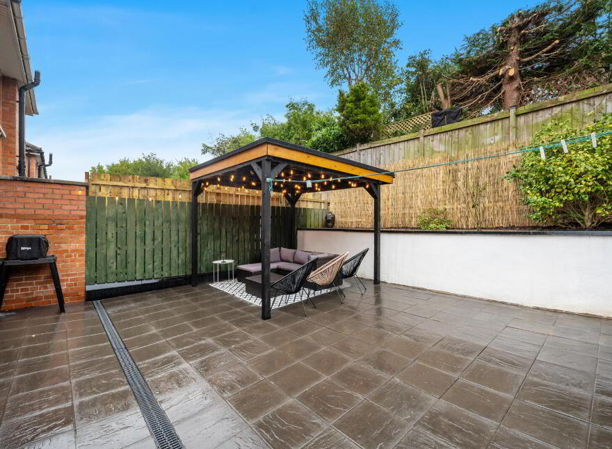 28 Castlemore Avenue, Belfast, BT6 9RF