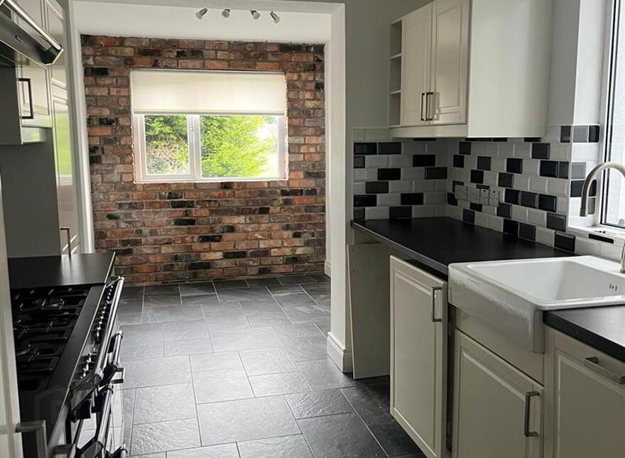 17 Belfast Road, Comber, BT23 5EN