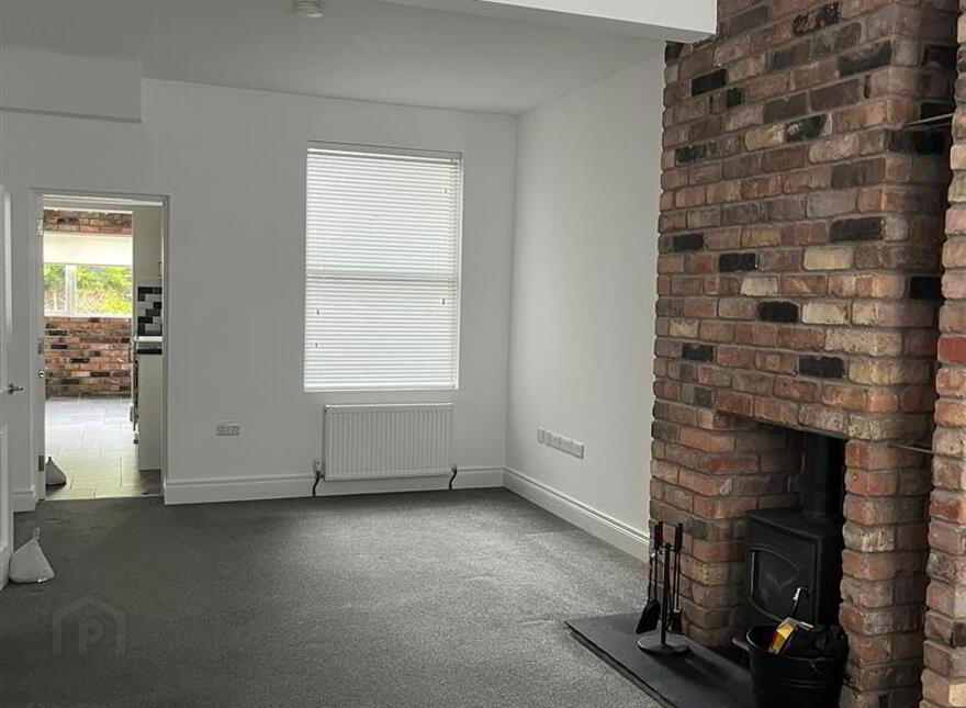 17 Belfast Road, Comber, BT23 5EN