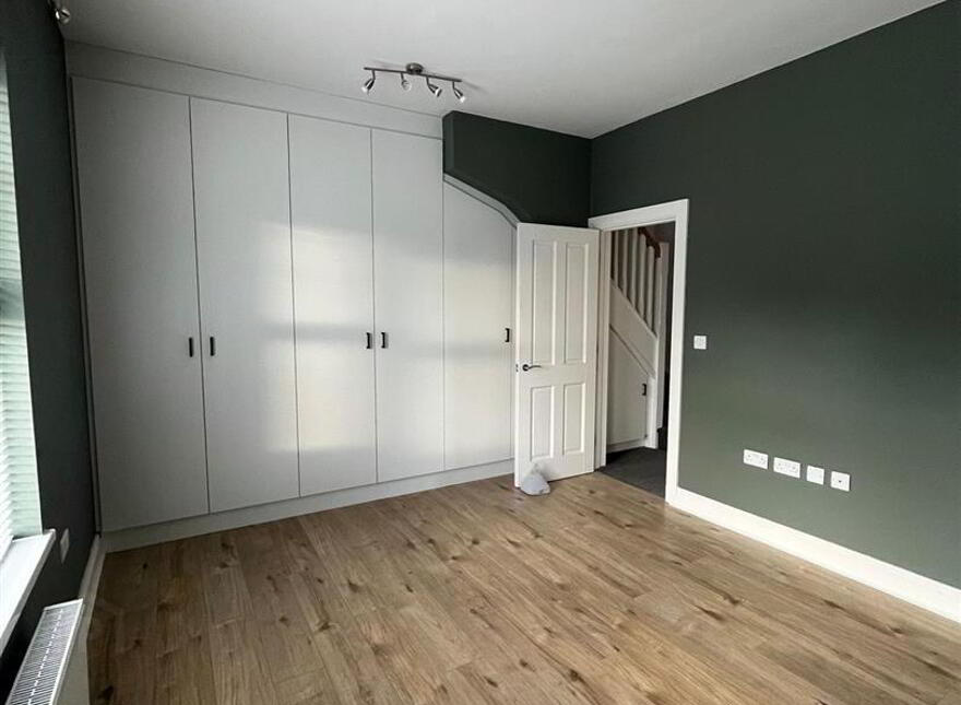 17 Belfast Road, Comber, BT23 5EN