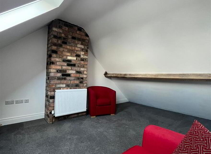 17 Belfast Road, Comber, BT23 5EN