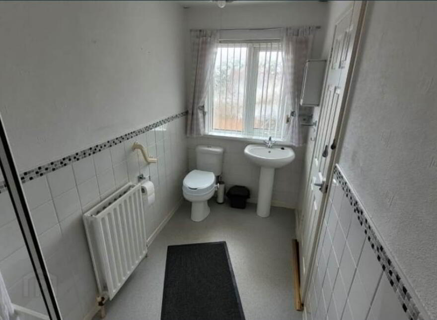 34 Greenland Parade, Larne, BT40 2BJ