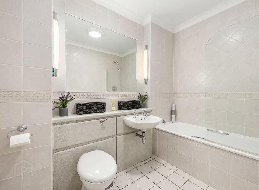 No 8 Watergold, Douglas, Douglas, T12E099