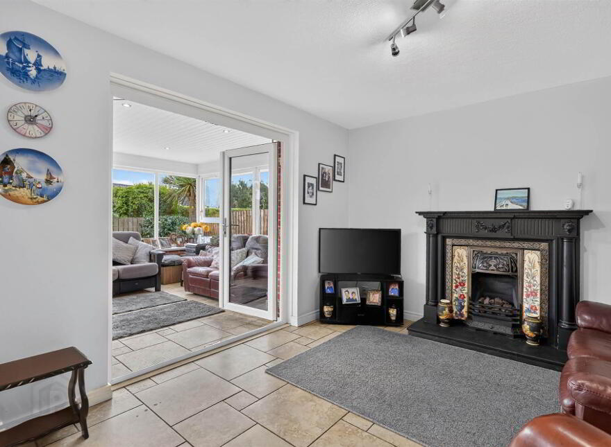 6 Moorfield Court, Comber, Newtownards, BT23 5WD