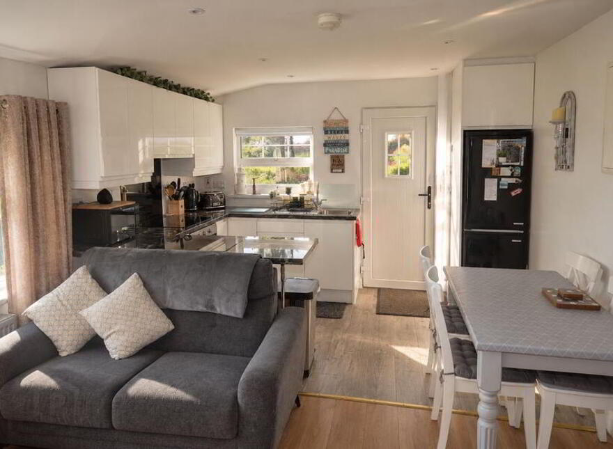 Rose Cottage, Ballyara, Killybegs, F94F8Y1