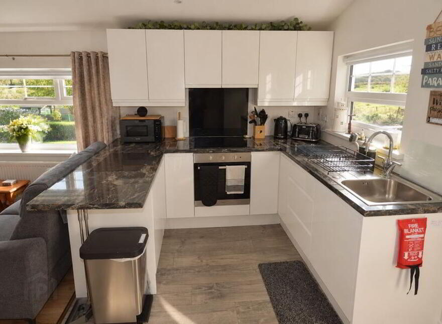 Rose Cottage, Ballyara, Killybegs, F94F8Y1
