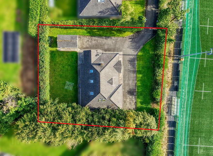 2 Tennis Court Lane, N39R6X0