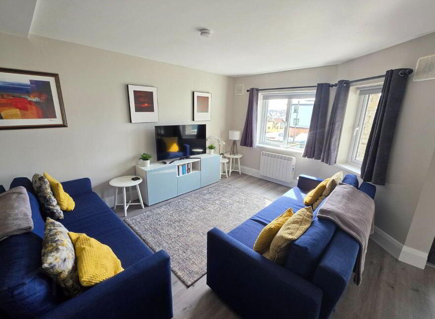 11b Spanish Cove Holiday Apartments, East End, Kilkee, V15W211