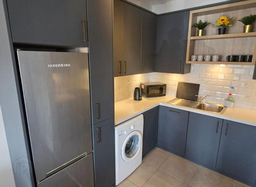 11b Spanish Cove Holiday Apartments, East End, Kilkee, V15W211