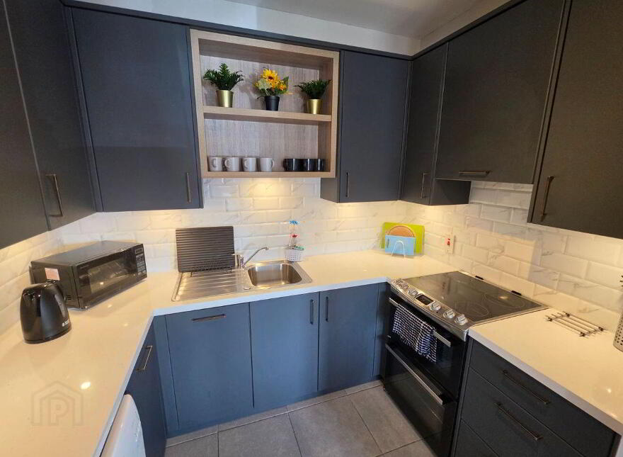 11b Spanish Cove Holiday Apartments, East End, Kilkee, V15W211